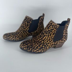 Vince Camuto Women's Brown Cheetah Print Muse Genuine Calf Hair Bootie Size 7.5‎